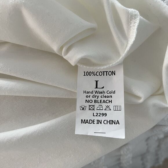 Everlynn Apparel  Puffed Sleeve  Size Large NWT Off White Embellished Round Neck - Picture 7 of 7